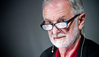 Eugen¨Brikcius je básník a filozof, vykladač umění a snů, píšící latinsky, anglicky, německy i česky. Foto: David Konečný